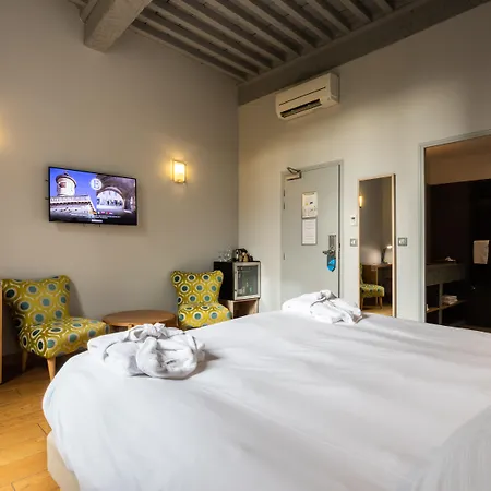 Boutique Hotel Entraigues-3